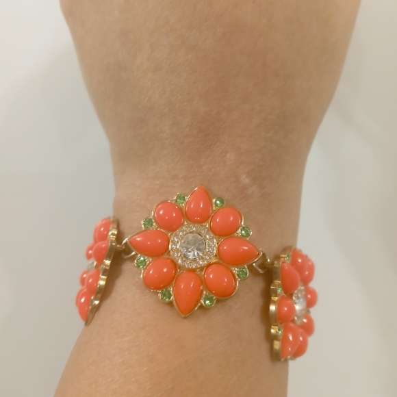 Juicy Couture Jewelry - Juicy Couture Flower Bracelet